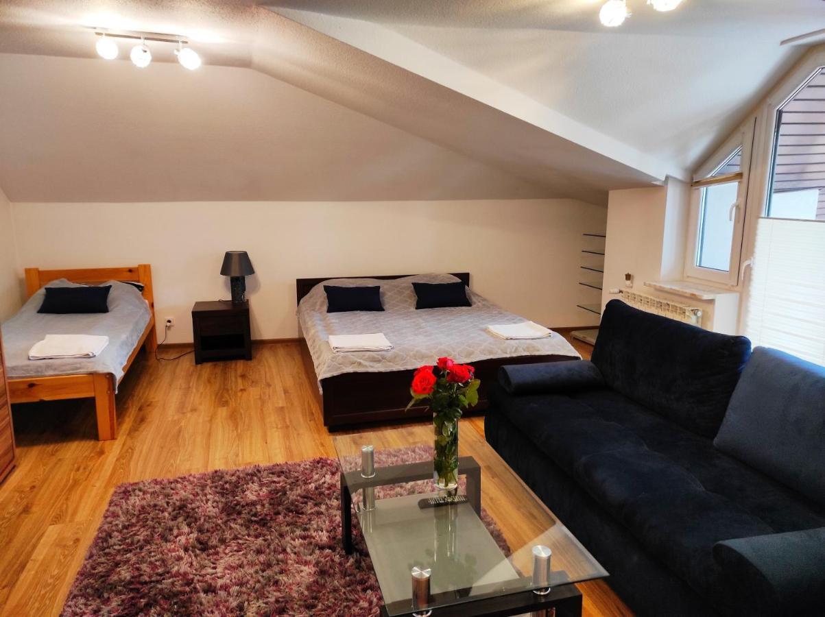 ביאליסטוק Hostel & Restauracja Santorini מראה חיצוני תמונה